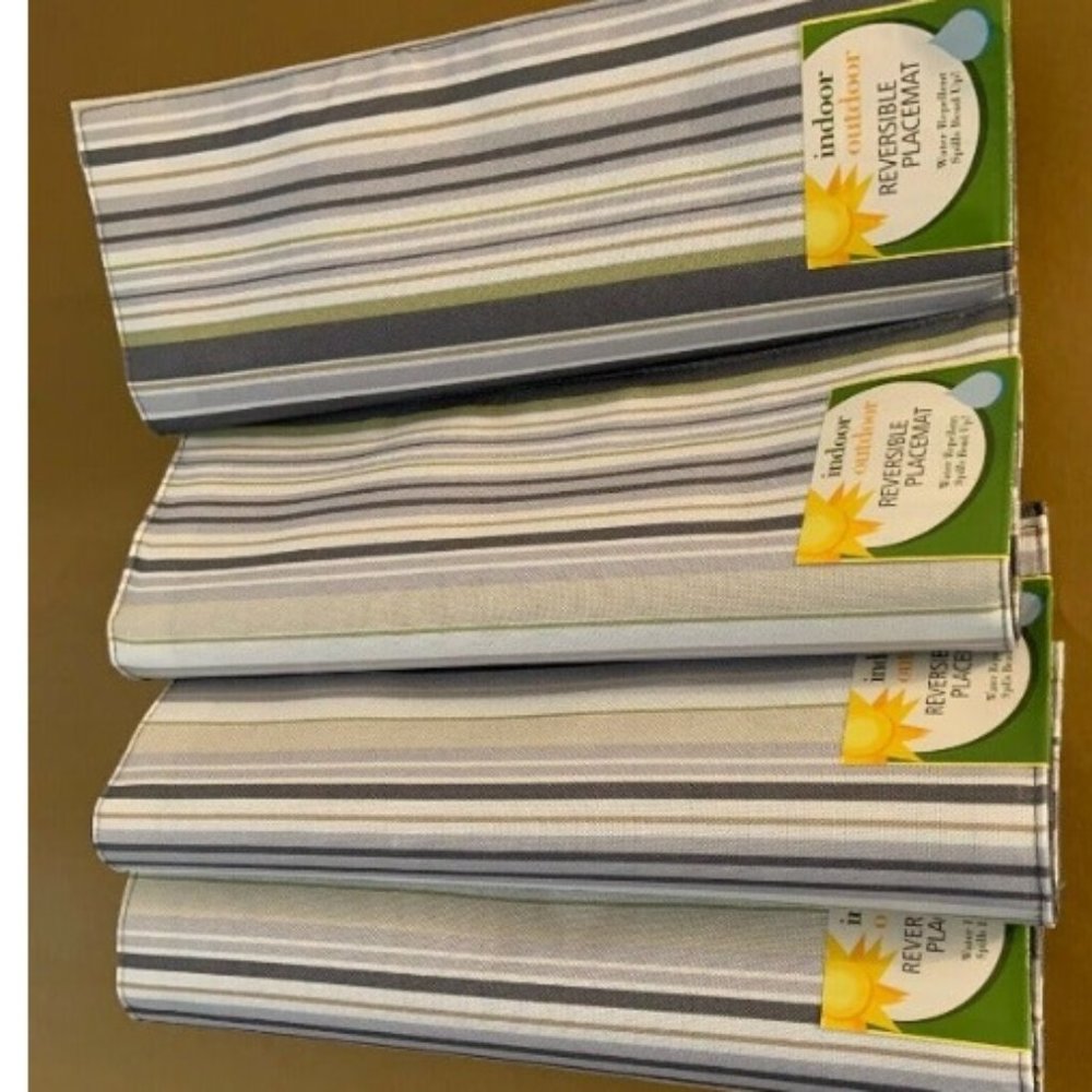 Town & Country Living Jelly Bean Gray Stripe 4 PC Reversible Placemats Set